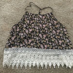 Adorable floral tank with crochet detailing